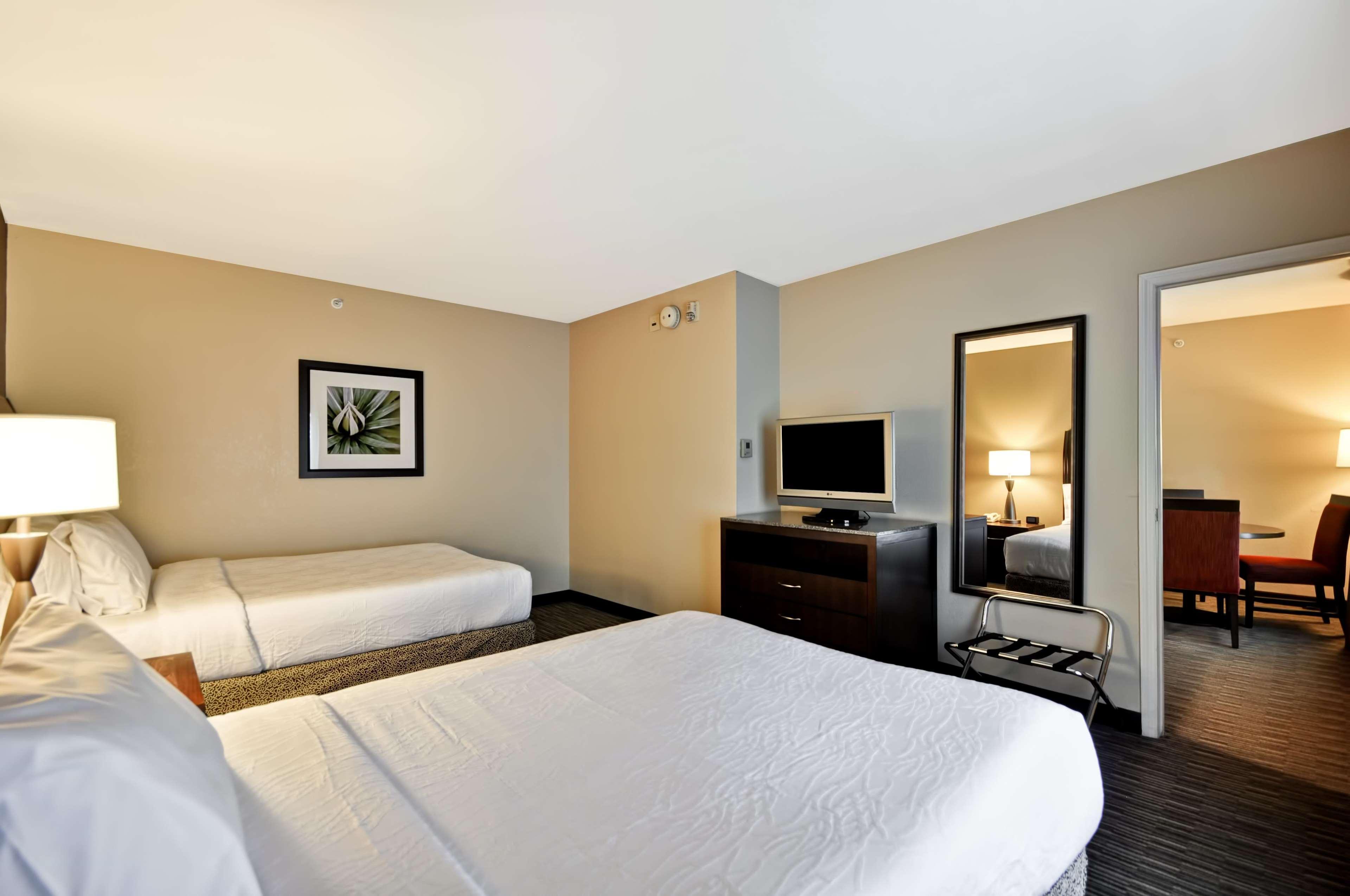 Hilton Garden Inn Tampa North Temple Terrace Exterior foto